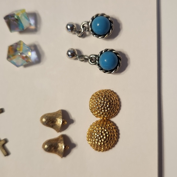 Stud Earring Collection - Picture 3 of 8